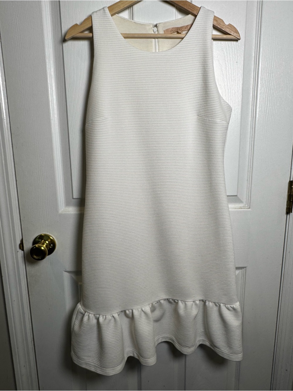 Anthropologie Hutch Ivory Textured Ruffle Hem Shift Dress Size Small